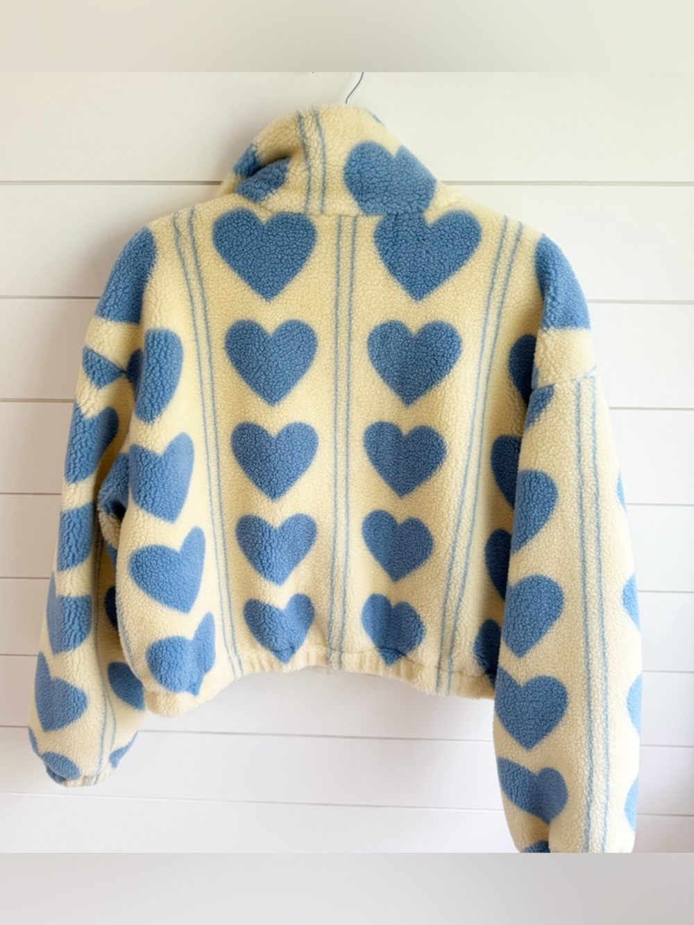 Cider Valentine Zip Front Patterned Fleece
Jacket- med - Picture 5 of 6